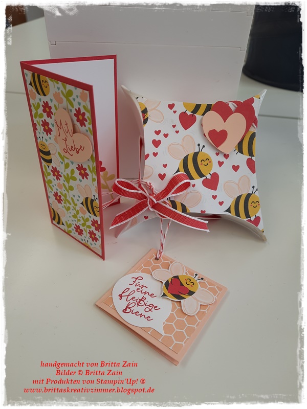 Eine Valentinstagskarte mit einer Biene darauf, perfekt für den 24. Februar!