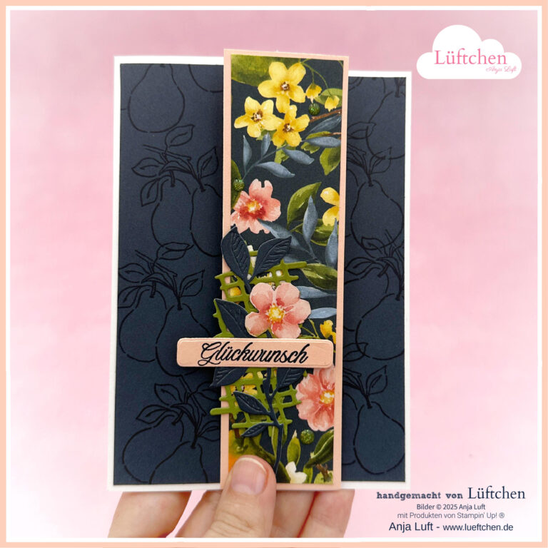 Eine handgefertigte Grußkarte mit einem floralen Streifen, charmanten Erdbeeren und dem Text "Glückwunsch". Blog Hop Lüftchen mit Beste Birnen