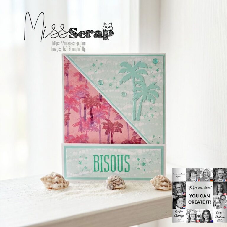 Eine handgefertigte Grußkarte mit Palmenmotiven, "BISOUS"-Schriftzug und dekorativen Muscheln ist auf einer weißen Oberfläche abgebildet, mit einer kleinen Mach was draus März 26-Challenge-Grafik in der Ecke.