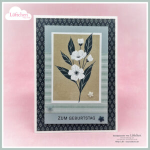 Eine handgefertigte, von Mach inspirierte Geburtstagskarte wurde am 26. März draus, mit einer Blumenillustration und dem Text "ZUM GEBURTSTAG" auf einem gemusterten Hintergrund.